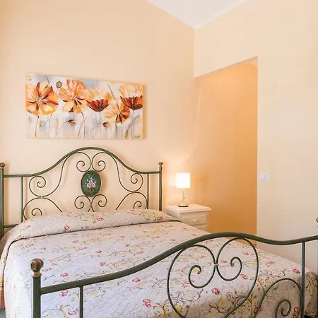 Villa Dimora Rovena 24, Emma