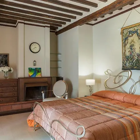 Villa Dimora Rovena 24, Emma